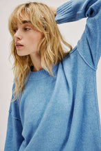 Load image into Gallery viewer, FREE PEOPLE PHOEBE PULLOVER - WATERFALL HEATHER
