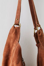 Load image into Gallery viewer, FREE PEOPLE ROMA SUEDE TOTE BAG - RUST
