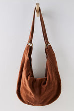 Load image into Gallery viewer, FREE PEOPLE ROMA SUEDE TOTE BAG - RUST
