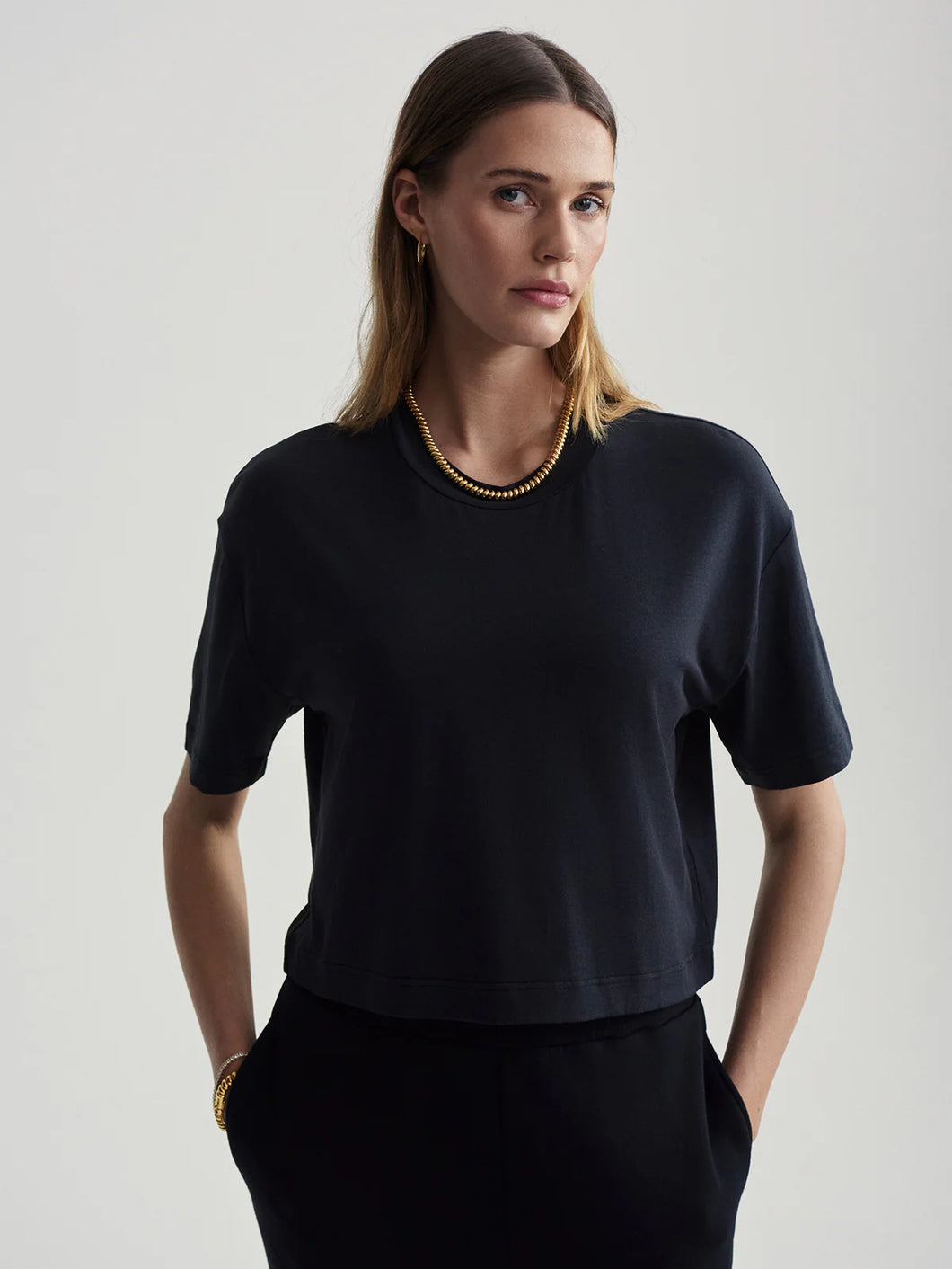 VARLEY VENICE EASY TEE - BLACK