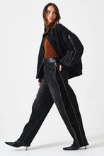 Load image into Gallery viewer, SEVENTY + MOCHI JUNO OVERSIZED ZIP JACKET - FAIRBANKS
