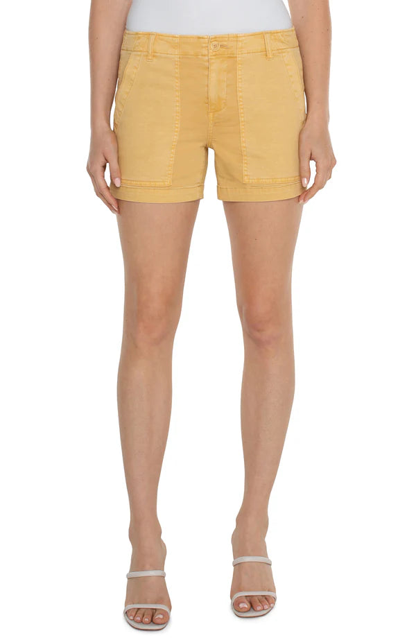 LIVERPOOL UTILITY SHORT WITH FLAP POCKETS - FLAXEN GOLD