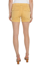 Load image into Gallery viewer, LIVERPOOL UTILITY SHORT WITH FLAP POCKETS - FLAXEN GOLD
